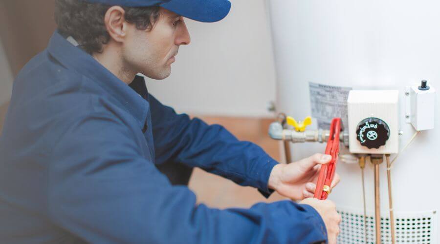 Local expert plumbing services in Berwick, IL